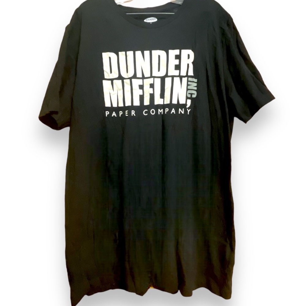 Old Navy Dunder Mifflin The Office Black T-Shirt | Michael Scott Dwight Schrute